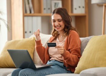 Fintech Frontiers: The Transformation of Banking and Financial Services