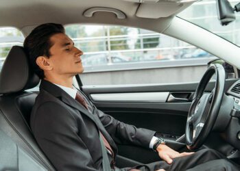Driving the Future: How Autonomous Vehicles are Reshaping Urban Mobility
