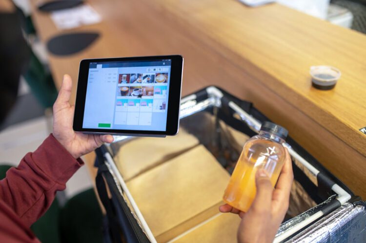 Direct to Consumer: The Rise of Online Channels in CPG Sales