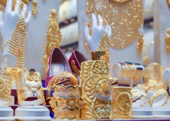 Crafting Elegance: The Artistry Behind Bespoke Jewelry Design