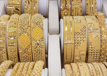 Digital Dazzle: The Role of Technology in Modern Jewelry Retail