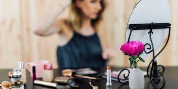 Flawless Finish: Top Makeup Trends of 2023 and How to Master Them