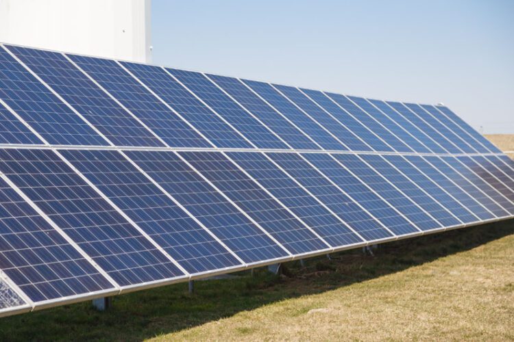 Solar Solutions: Exploring Investment Opportunities in Photovoltaic Projects