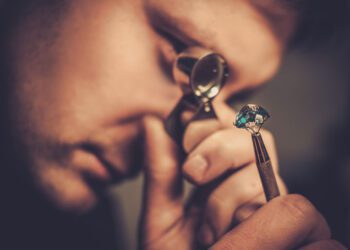 Market Sparkle: Analyzing Global Demand for Precious Stones and Metals
