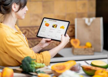 Beyond the Shelf: Digital Transformation in the FMCG Landscape