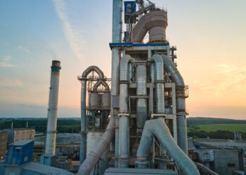 Breaking New Ground: Advances in Low-Carbon Cement Production