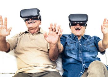 TravelTech: Revolutionizing Tourism with Virtual Reality and Big Data