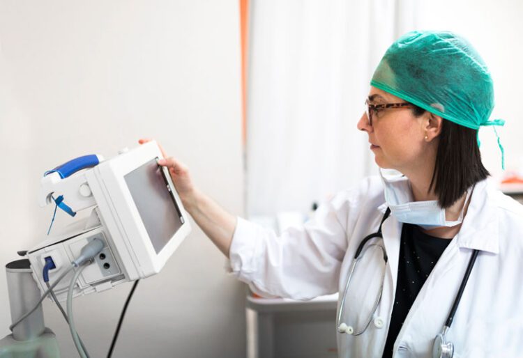 Digital Diagnostics: The Role of AI and IoT in Modern Medical Devices