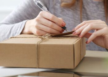 Navigating the Green and Smart Revolution in Packaging and Labeling