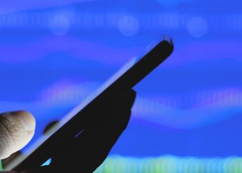 Technology and the Indian Stock Market: The Rise of Online Trading