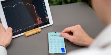 Navigating Through the Top Mutual Funds in India for 2023