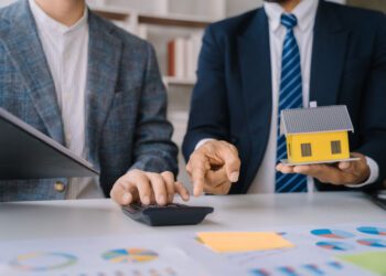 Navigating the Indian Real Estate Market: Tips for Buyers and Investors